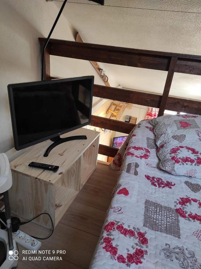 Les Fontanilles Odeillo Chalet 60 Wifi & Parking Gratuit Expose Plein Sud & Plein Pied , Draps & Serviettes De Toilettes Non Inclus, Sabanas Y Toallas No Incluidos Exterior foto